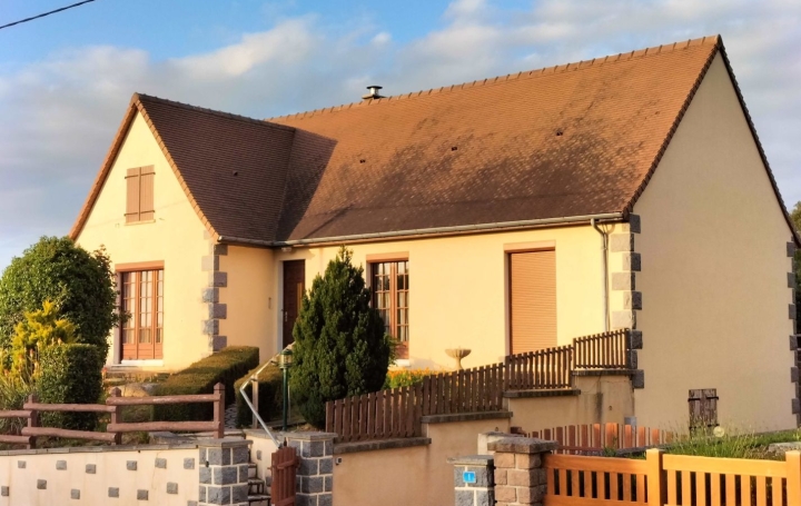 Maison / Villa SAINT-AUBIN-DE-LOCQUENAY (72130) 98 m<sup>2</sup> 147 500 € 