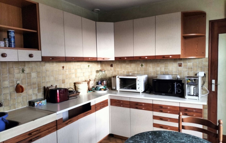 Maison SAINT-AUBIN-DE-LOCQUENAY (72130)  98 m2 147 500 € 