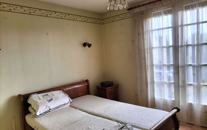 Maison SAINT-AUBIN-DE-LOCQUENAY (72130)  98 m2 147 500 € 