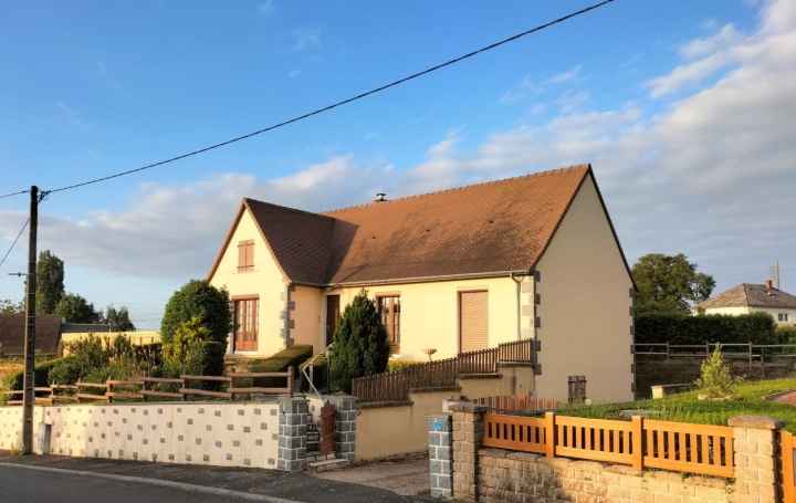 Maison SAINT-AUBIN-DE-LOCQUENAY (72130)  98 m2 147 500 € 