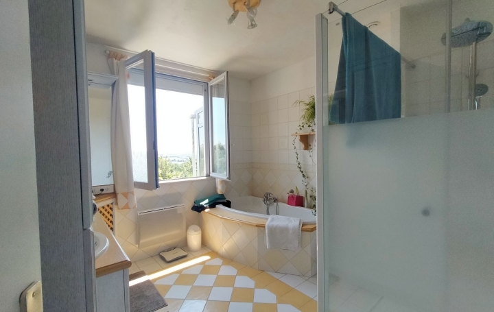 Maison CRENNES-SUR-FRAUBEE (53700)  90 m2 167 500 € 
