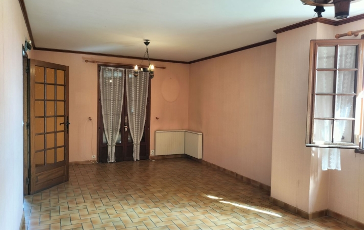 Maison VILLAINES-LA-JUHEL (53700)  81 m2 106 000 € 