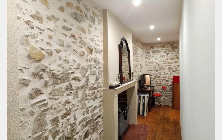 Maison de village CHEMERE-LE-ROI (53340)  118 m2 137 000 € 