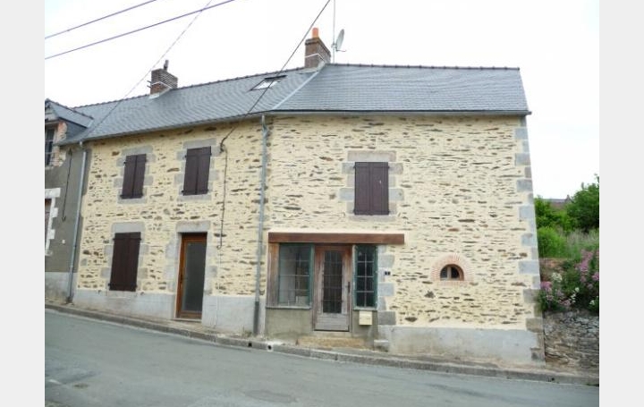 Réseau Immo-diffusion : Maison de village  SAINT-MARS-DU-DESERT  150 m2 37 600 € 