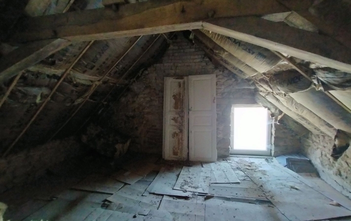 Maison de village CHAMPGENETEUX (53160)  55 m2 27 000 € 
