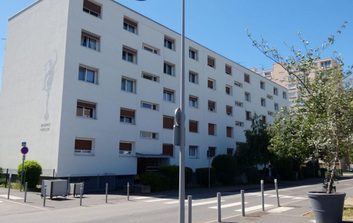 Réseau Immo-diffusion : Appartement P3  VANDOEUVRE-LES-NANCY  58 m2 680 € 
