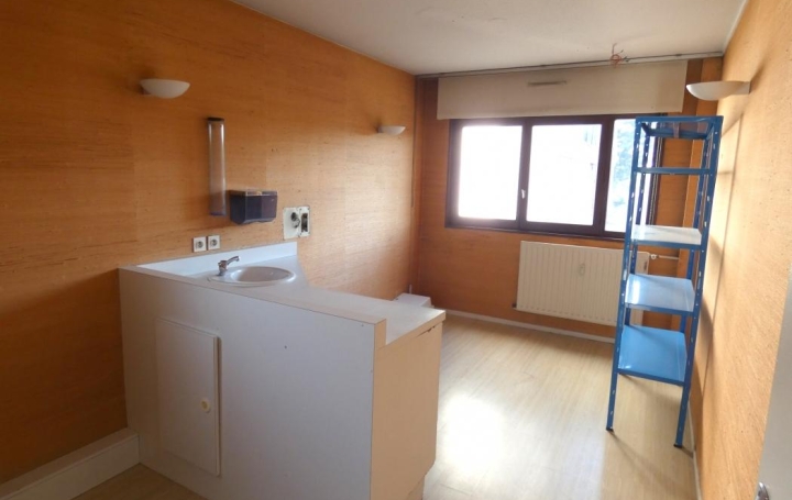 Réseau Immo-diffusion : Appartement P3  VANDOEUVRE-LES-NANCY  71 m2 69 000 € 