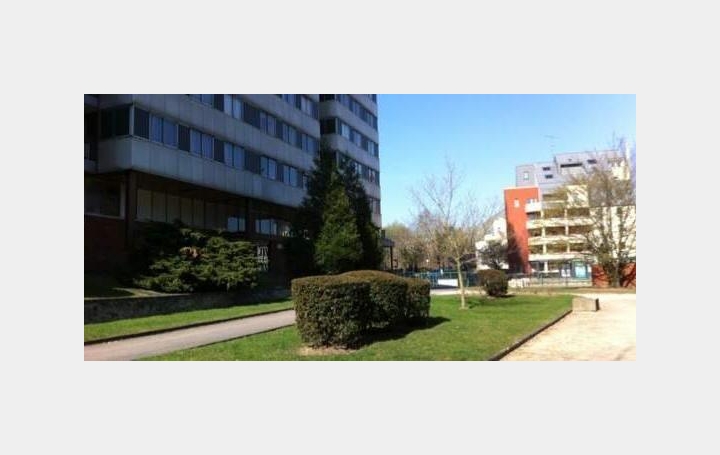 Réseau Immo-diffusion : Appartement P5  VANDOEUVRE-LES-NANCY  100 m2 135 000 € 