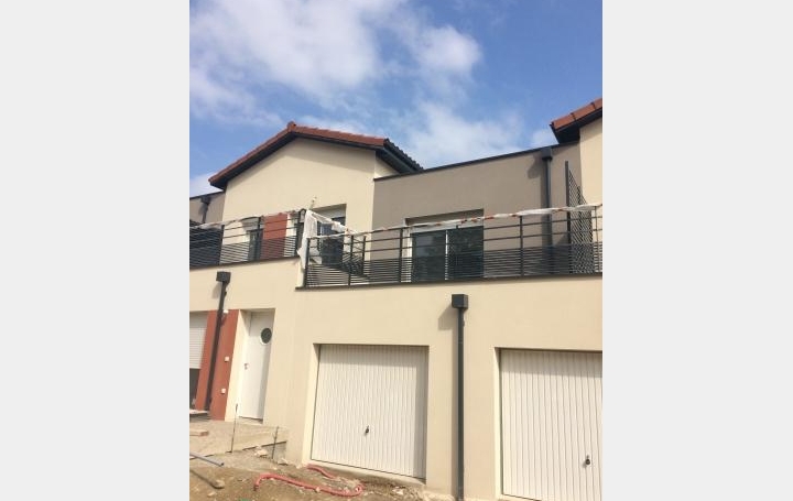 Réseau Immo-diffusion : Studio  SEREZIN-DU-RHONE  28 m2 130 000 € 