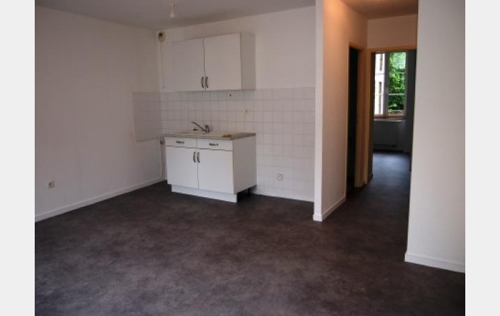 Réseau Immo-diffusion : Appartement P2  FRAISANS  42 m2 416 € 