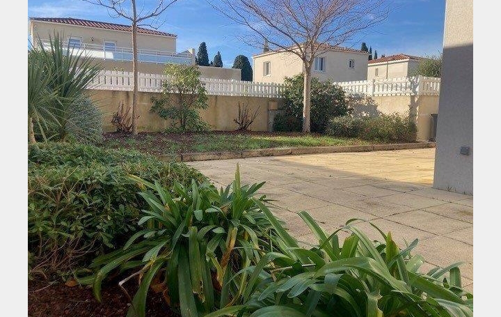 Villa VENDARGUES (34740)  104 m2 1 610 € 