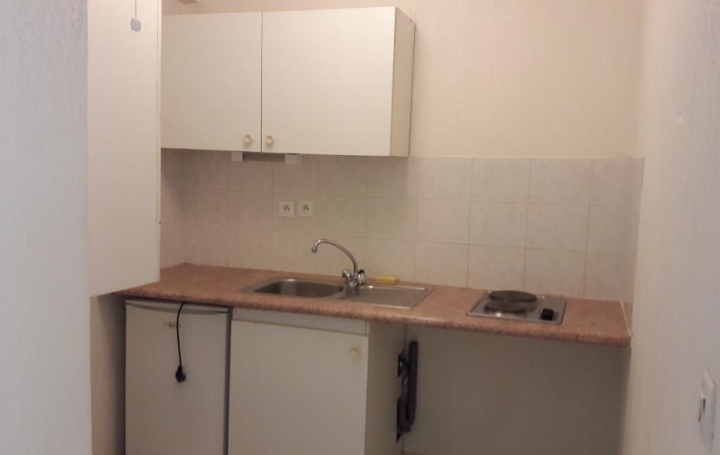 2 Pièces MONTPELLIER (34000)  39 m2 922 € 
