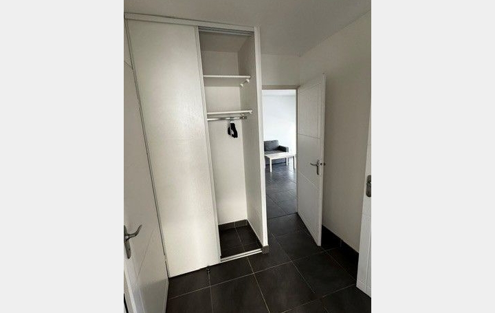 3 Pièces LE CRES (34920)  64 m2 1 130 € 