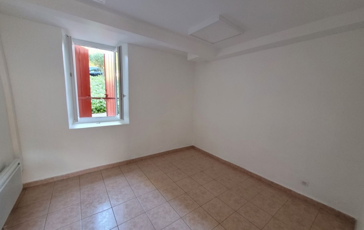 Local commercial SAINT-AUNES (34130)  85 m2 1 000 € 