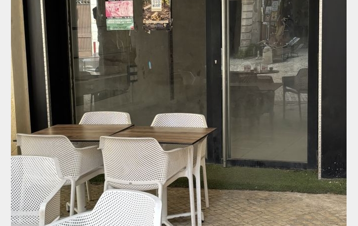 Local commercial SOMMIERES (30250)  25 m2 615 € 