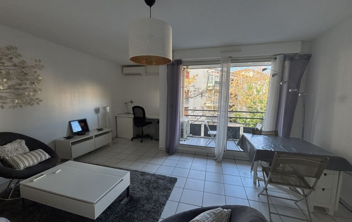 2 Pièces MONTPELLIER (34000)  48 m2 940 € 