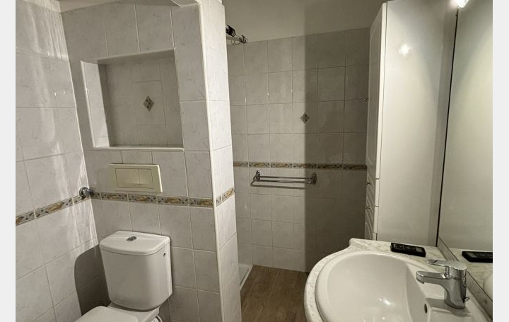2 Pièces CLAPIERS (34830)  48 m2 1 046 € 
