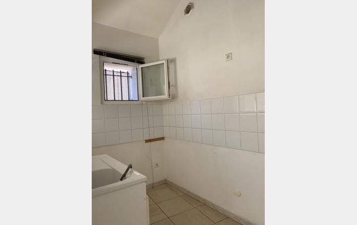 2 Pièces VENDARGUES (34740)  39 m2 658 € 