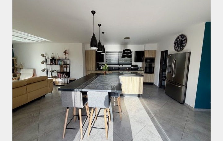 Villa SAINT-GENIES-DES-MOURGUES (34160)  137 m2 649 000 € 