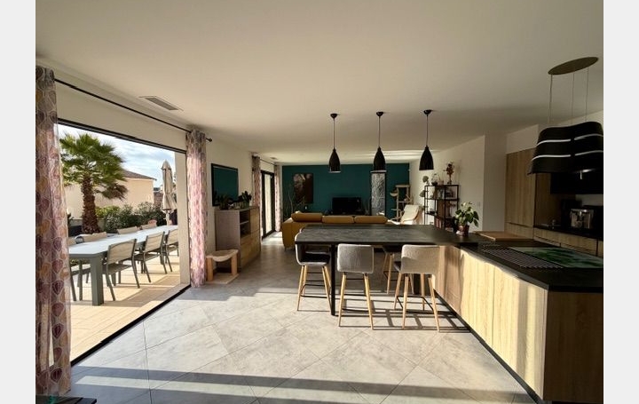 Villa SAINT-GENIES-DES-MOURGUES (34160)  137 m2 649 000 € 