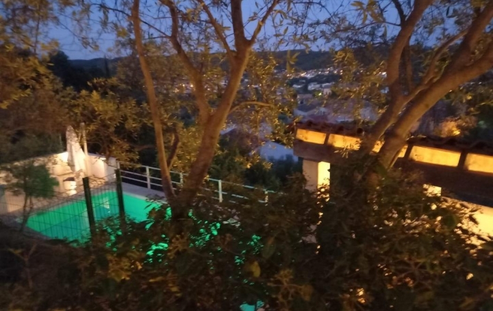 Propriété SAINT-MARTIN-DE-VALGALGUES (30520)  159 m2 499 000 € 