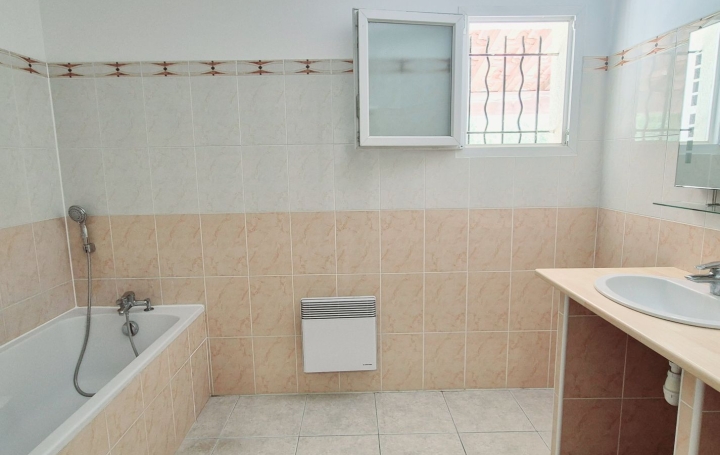 Maison SOMMIERES (30250)  130 m2 340 000 € 