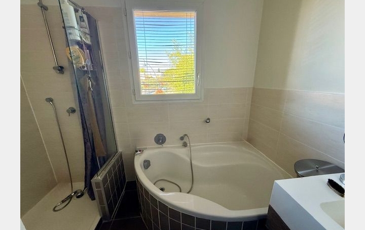 Villa MAUGUIO (34130)  155 m2 649 000 € 