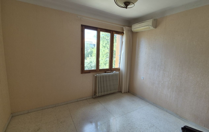 Villa LE CRES (34920)  124 m2 445 000 € 