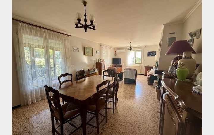 Villa TEYRAN (34820)  235 m2 743 000 € 