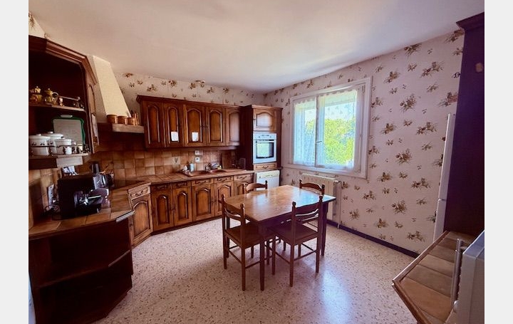 Villa TEYRAN (34820)  235 m2 743 000 € 