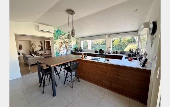 Villa SAINT-SERIES (34400)  175 m2 629 000 € 