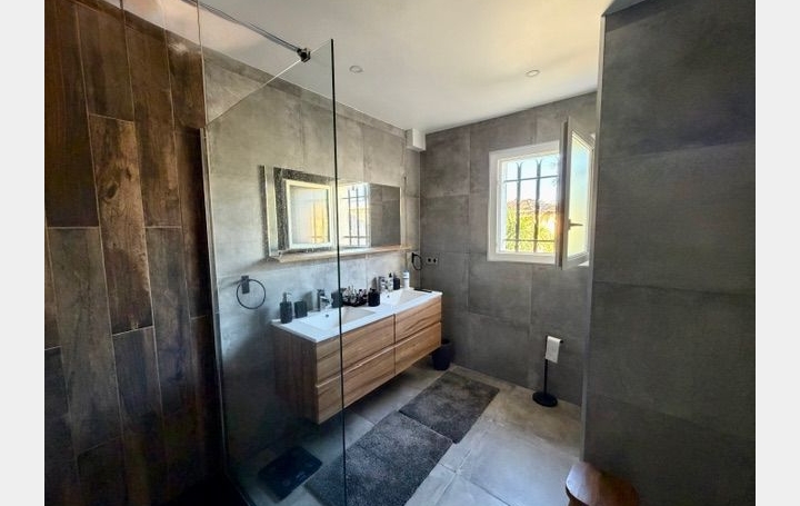 Villa SAINT-SERIES (34400)  175 m2 629 000 € 