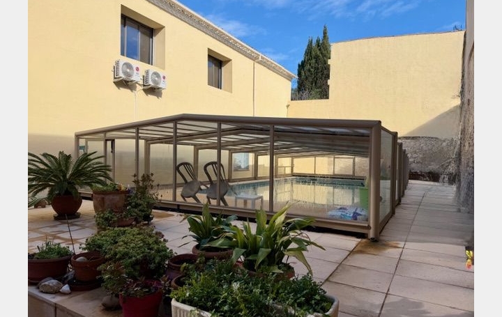 Maison LUNEL (34400)  291 m2 735 000 € 