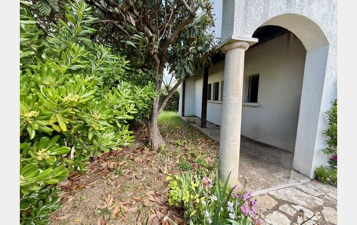 Villa LUNEL (34400)  224 m2 425 000 € 