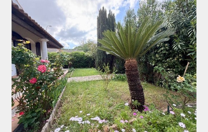 Villa LUNEL (34400)  224 m2 425 000 € 