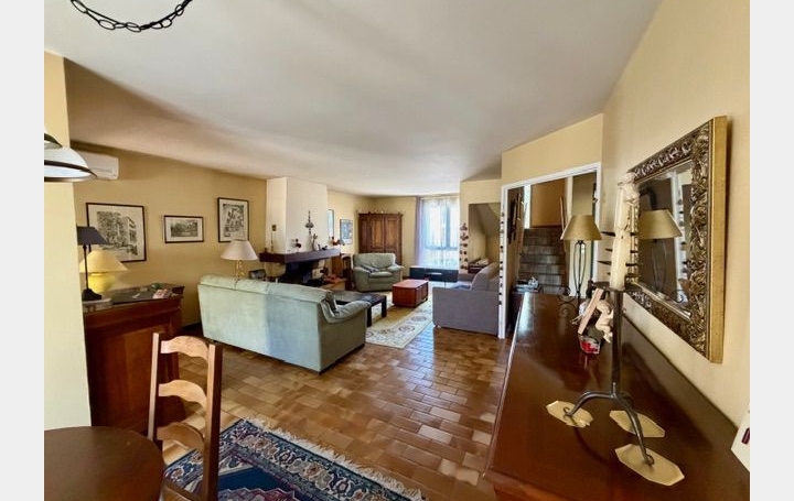 Villa MAUGUIO (34130)  140 m2 522 000 € 