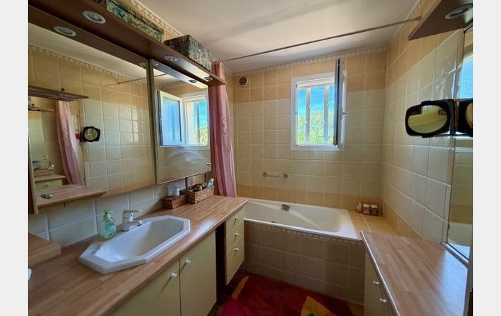 Villa MAUGUIO (34130)  140 m2 522 000 € 