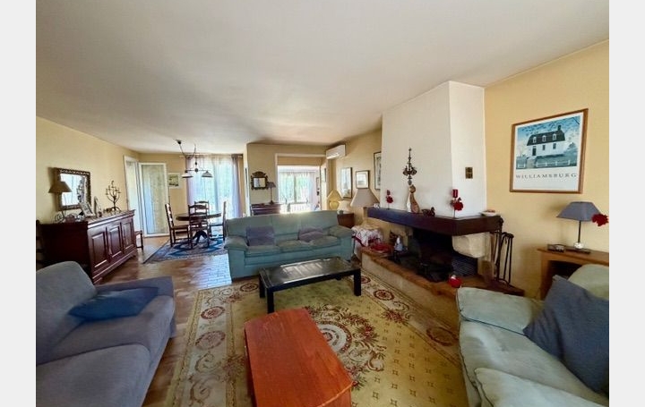 Villa MAUGUIO (34130)  140 m2 522 000 € 