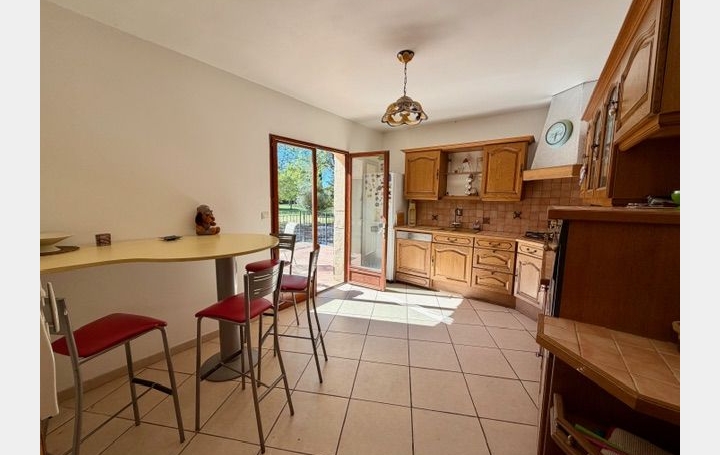 Propriété LUNEL (34400)  150 m2 750 000 € 