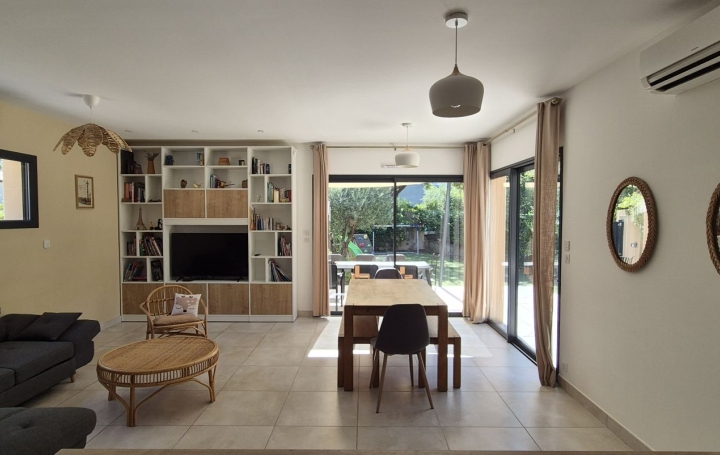 Maison SAINT-JEAN-DE-CORNIES (34160)  107 m2 449 000 € 