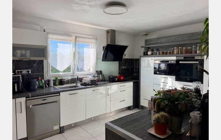 Villa LUNEL (34400)  132 m2 477 000 € 