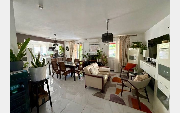 Villa LUNEL (34400)  132 m2 477 000 € 