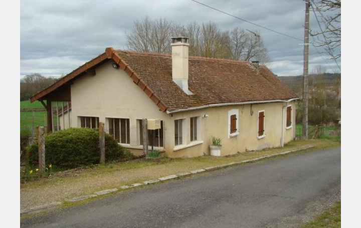 Réseau Immo-diffusion : Maison de village  DOMPIERRE-SUR-BESBRE  85 m2 34 000 € 