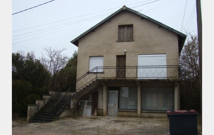 Maison / Villa MONETAY-SUR-LOIRE (03470) 240 m2 76 300 € 