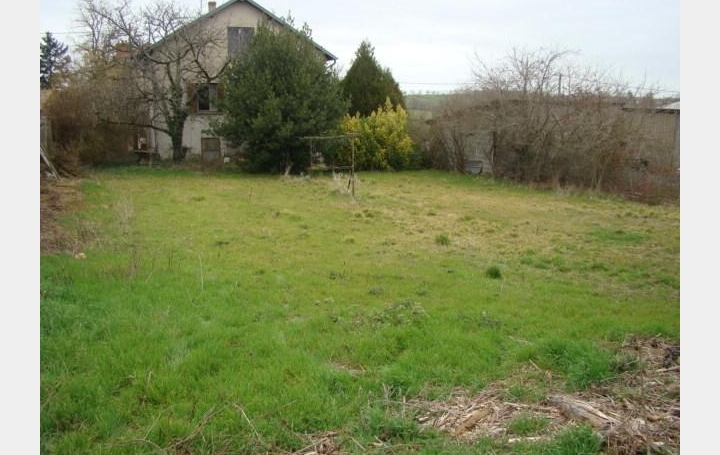 Maison MONETAY-SUR-LOIRE (03470)  240 m2 76 300 € 