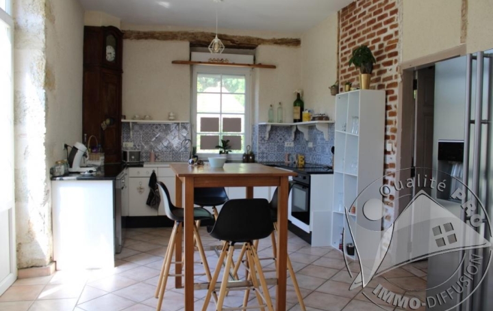 Maison EAUZE (32800)  263 m2 350 000 € 