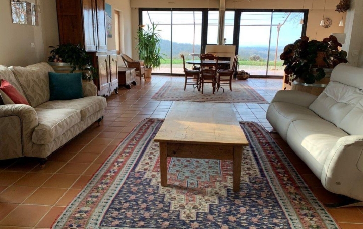 Propriété CAHORS (46000)  225 m2 748 800 € 