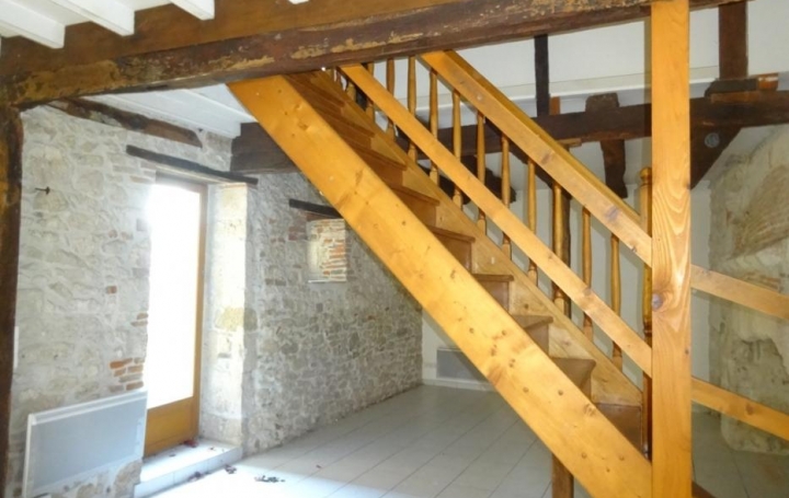 Réseau Immo-diffusion : Maison de village  SOLOMIAC  95 m2 86 000 € 