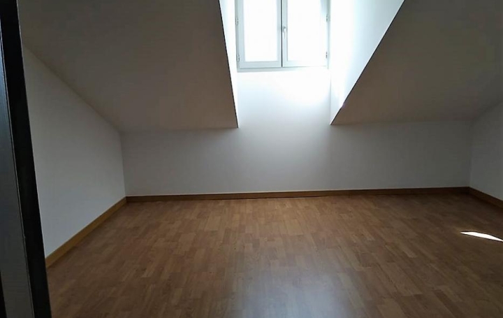 3 Pièces FLEURANCE (32500)  68 m2 510 € 