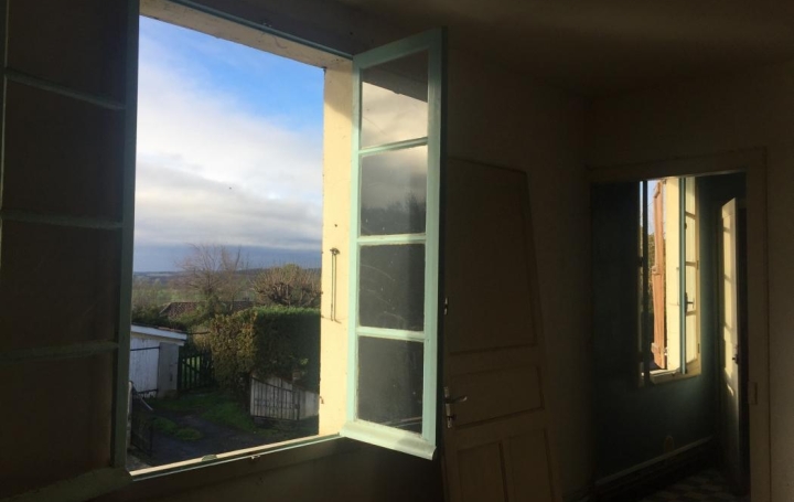 Réseau Immo-diffusion : Maison de village  CASTELNAU-BARBARENS  93 m2 69 990 € 